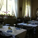 Moderna 3*