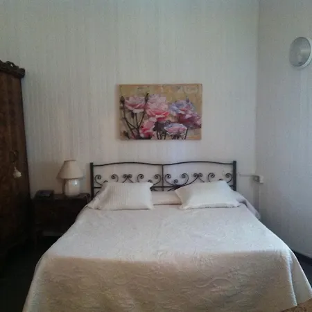 佩西恩摩德纳酒店 酒店