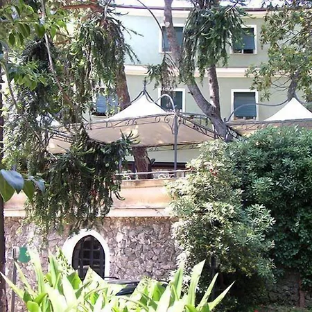 佩西恩摩德纳酒店 博纳索拉