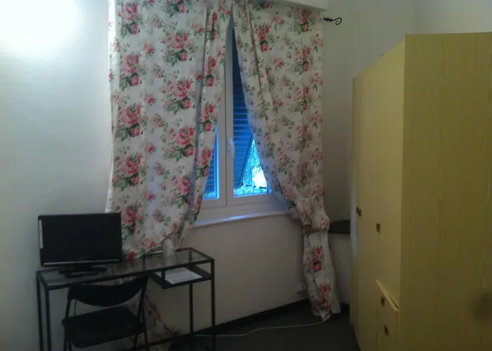 Moderna Otel 3*