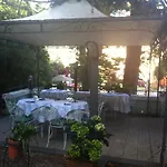 Moderna Hotel 3*