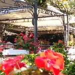 Hotel Moderna 3*