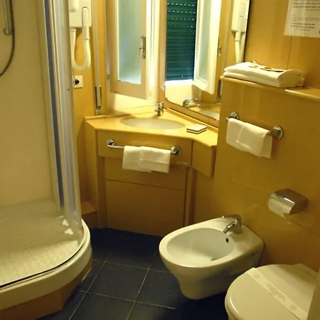 Moderna Ξενοδοχείο