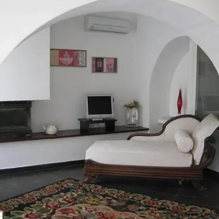 Ξενοδοχείο Moderna 3*