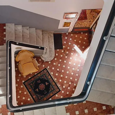 Moderna 3*