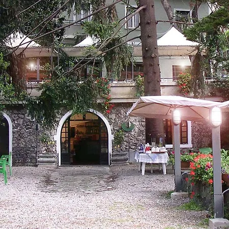 Moderna Hotel 3*
