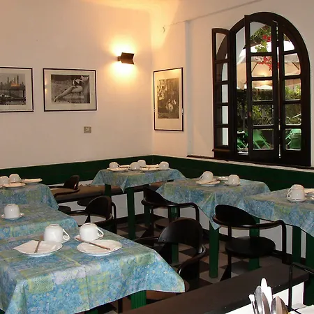 Hotel Moderna